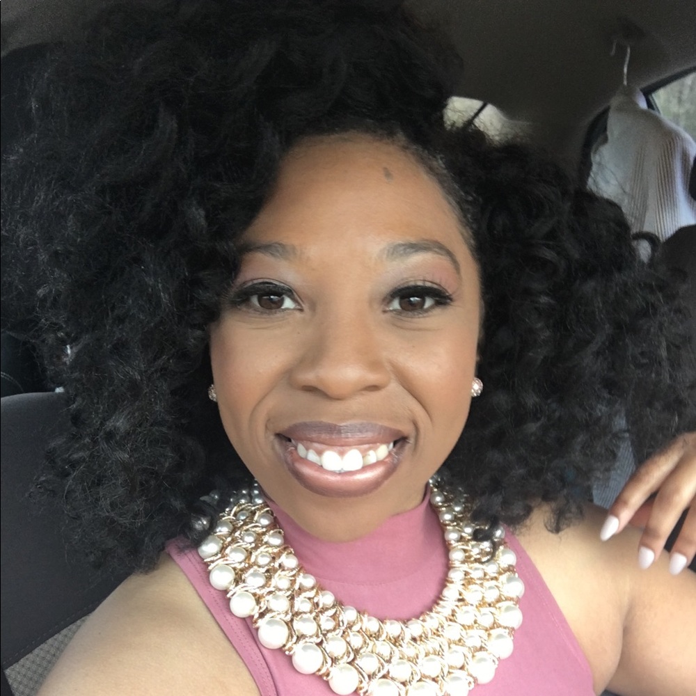 Meet your Posher, Andrea